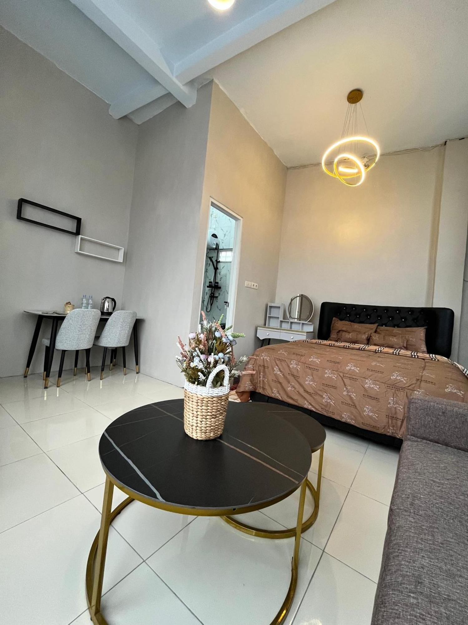 Java Hostel Tumpak Sewu Sidomukti Ngoại thất bức ảnh